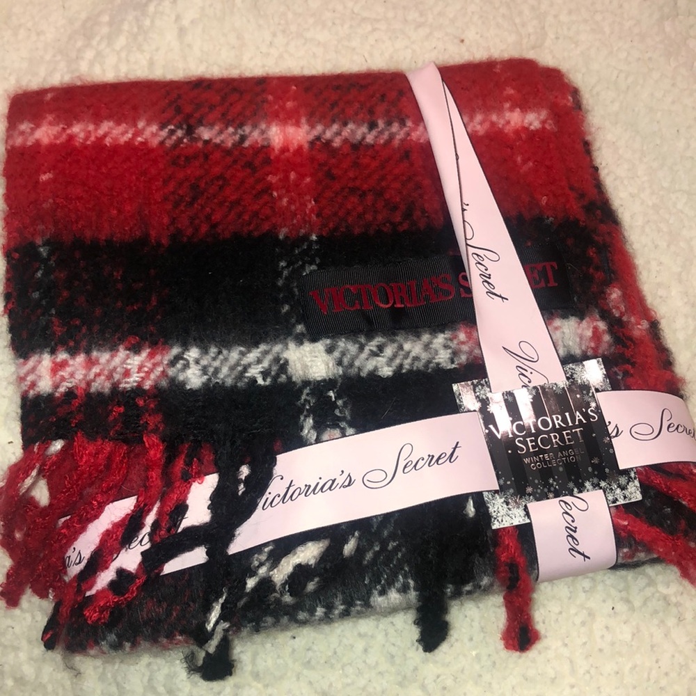 VS Throw Blanket